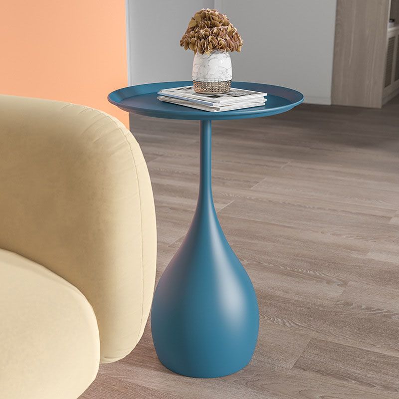 Elegant Iron Round Side Table with Timeless Design