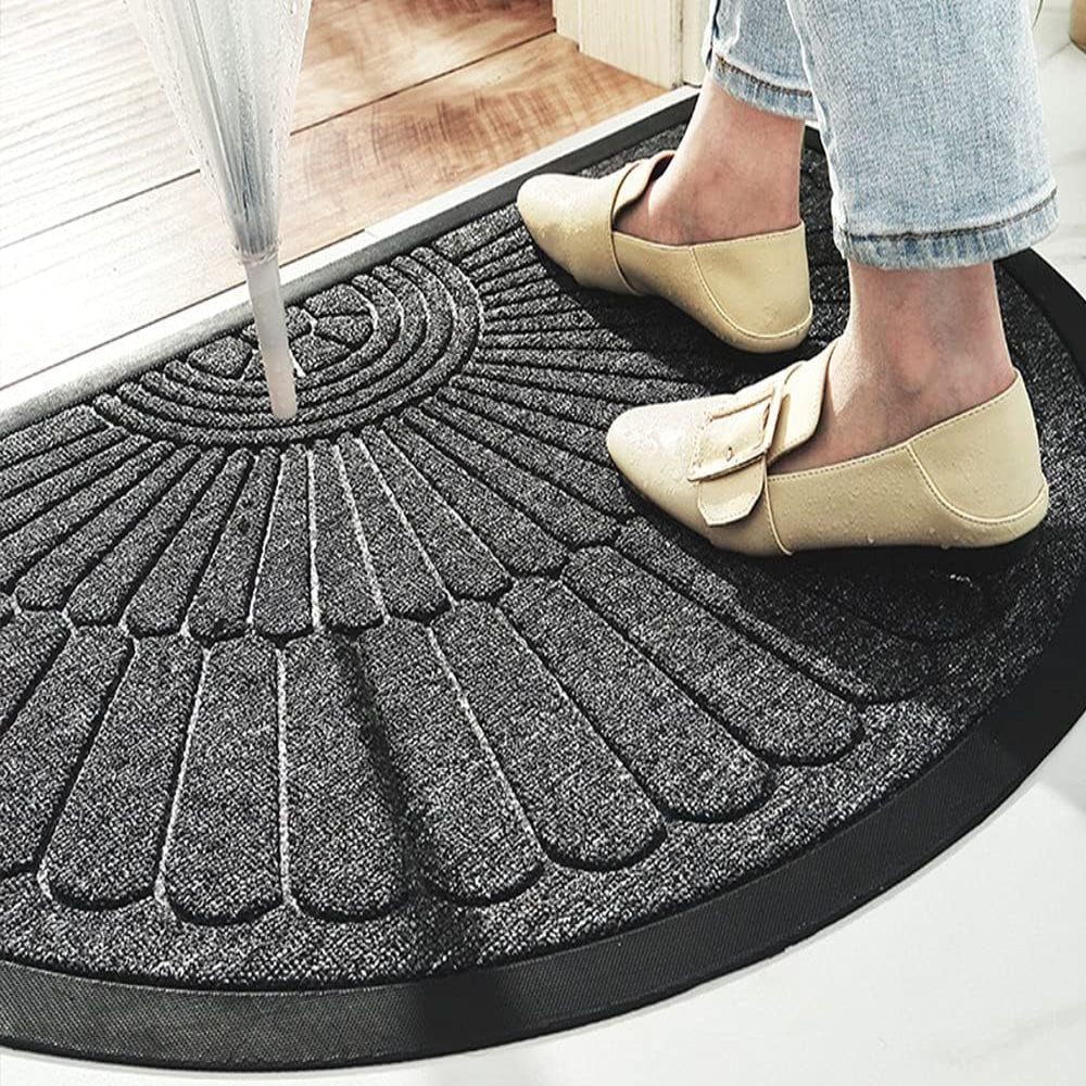 Elegant Non-Slip Semi-Circle Entrance Rug - Reliable Welcome Mat