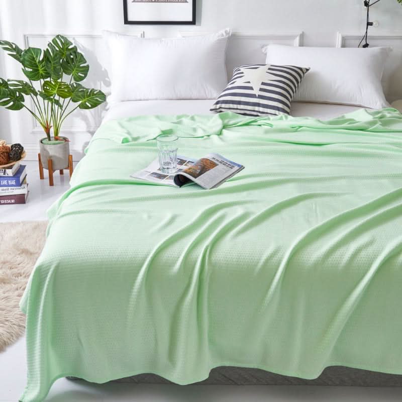 Lightweight Summer Quilt Made from Bamboo Fiber for Comfort