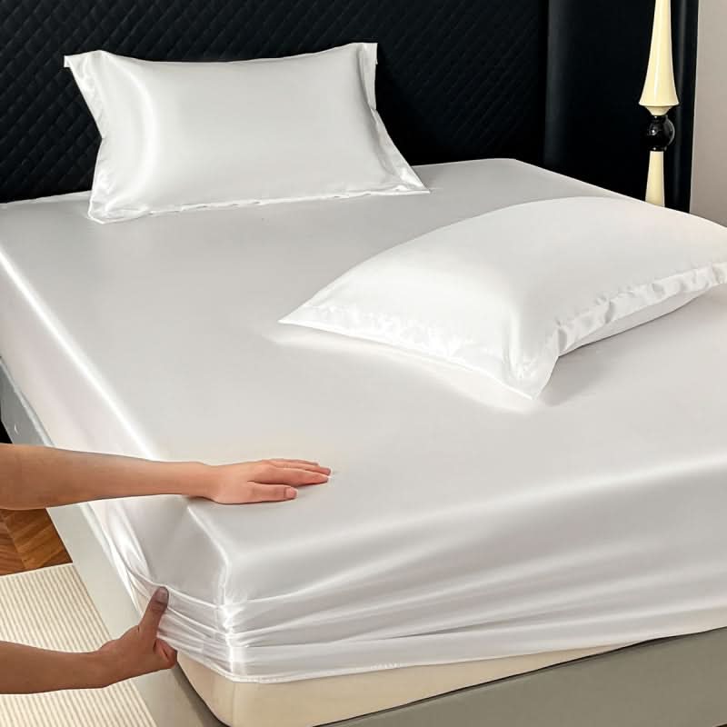 Soft Mattress Protector with 360 Band for Secure Fit