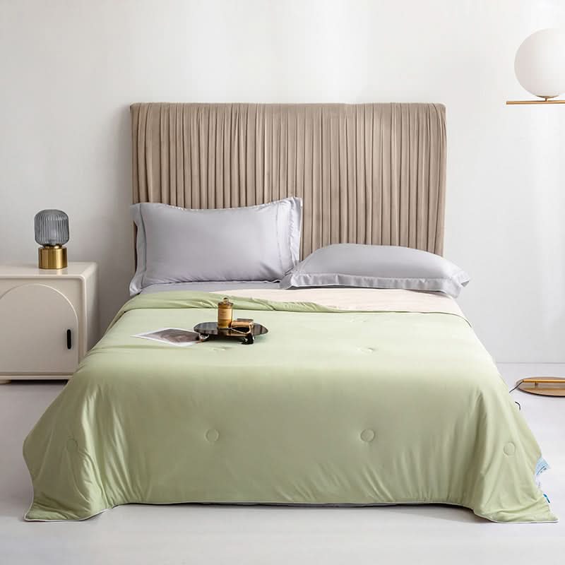 Ice Silk Summer Blanket – Soft, Breathable Design