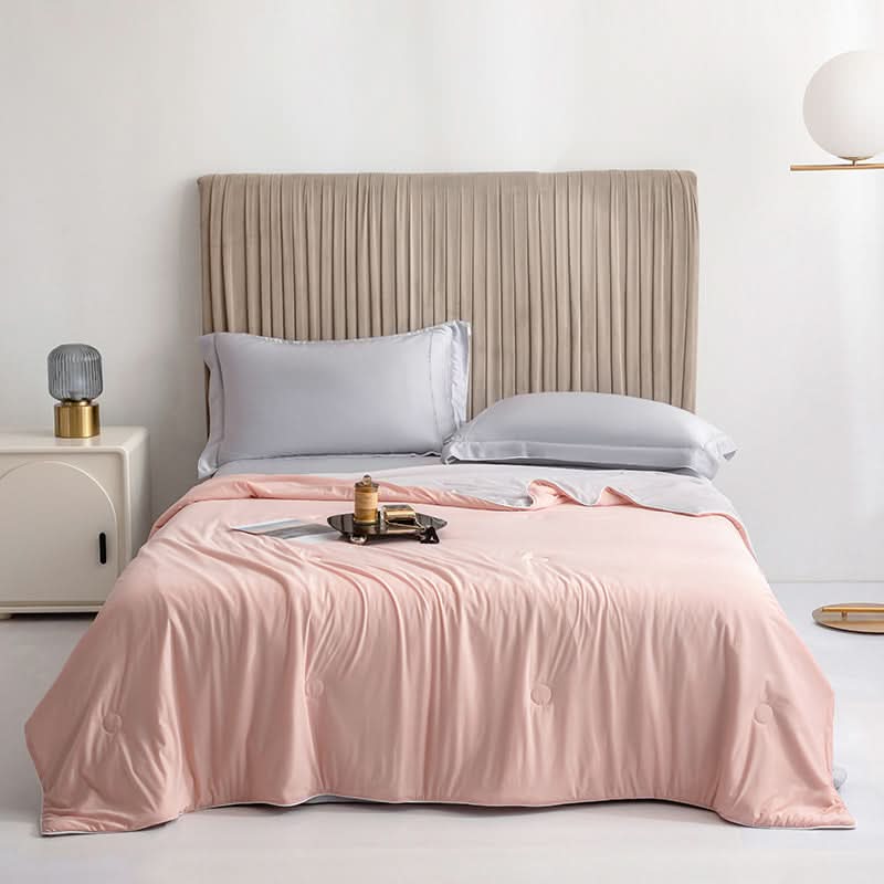 Soft Summer Blanket in Ice Silk – Breathable and Comfortable