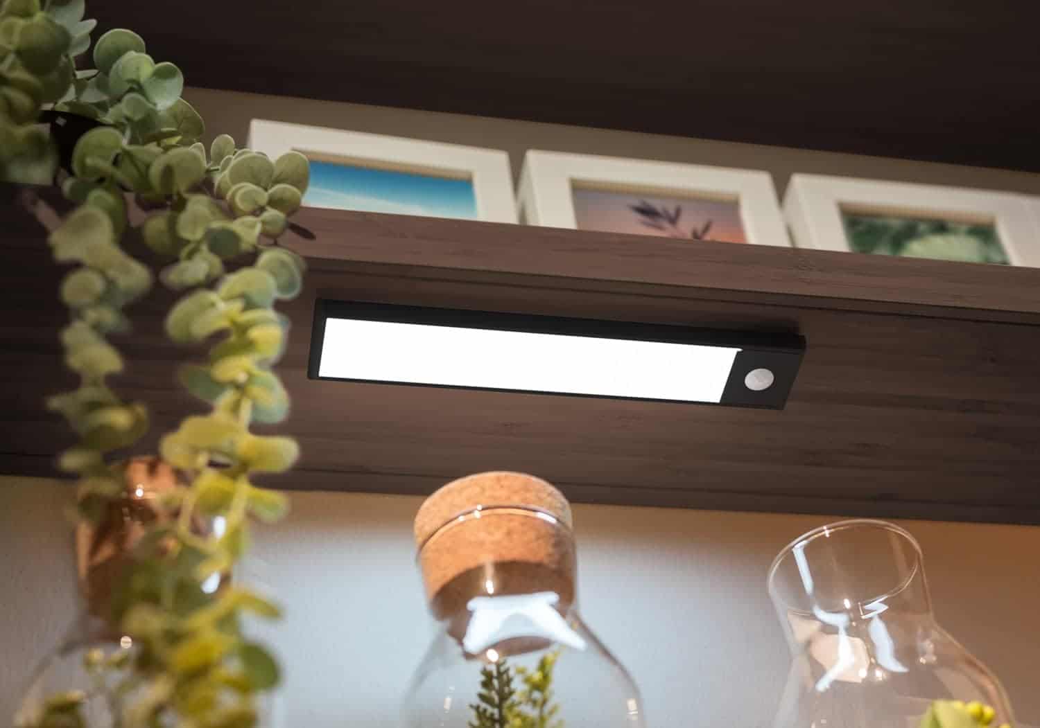 Wireless Dimmable Sensor Light - Rechargeable via USB