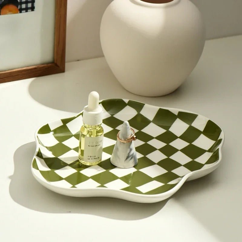 Vibrant Round Serving Tray - 23 cm for Effortless Entertaining