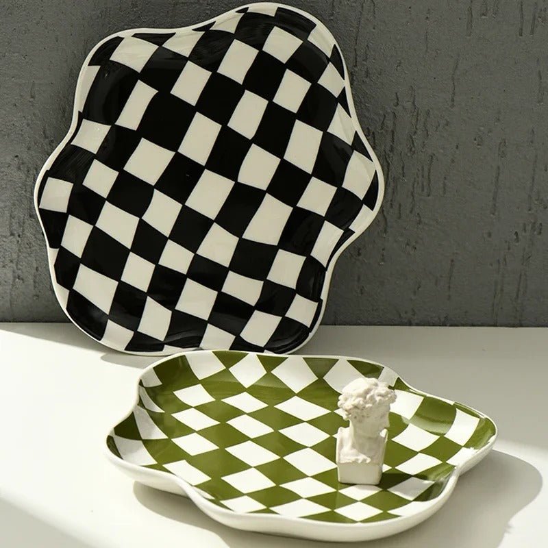 Vibrant Round Serving Tray - 23 cm for Effortless Entertaining