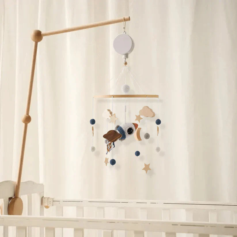 SereneDream Wooden Baby Mobile for a Tranquil Nursery