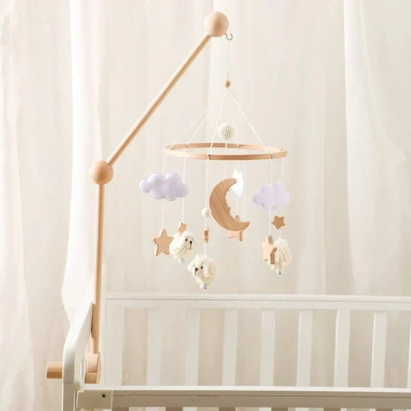 SereneDream Wooden Baby Mobile for a Tranquil Nursery