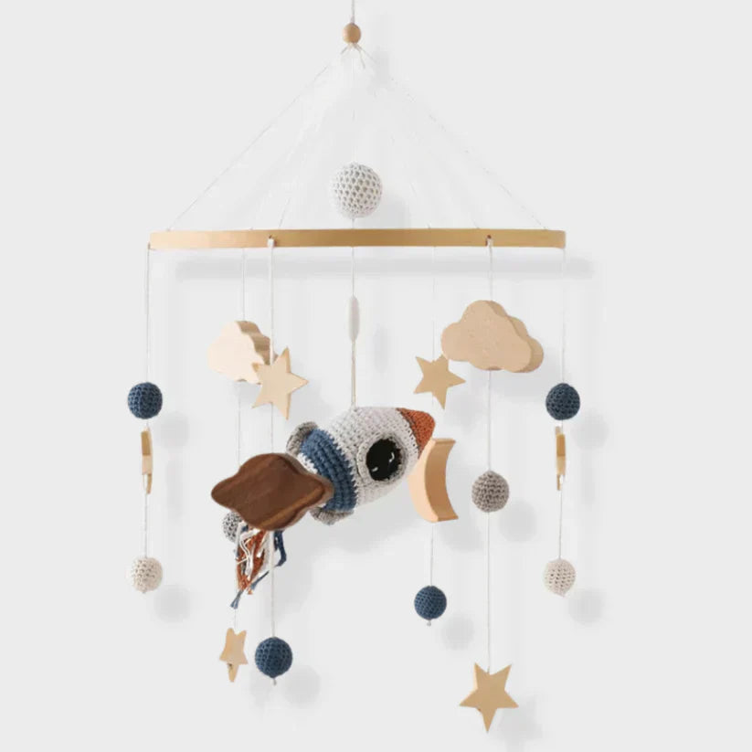 SereneDream Wooden Baby Mobile for a Tranquil Nursery
