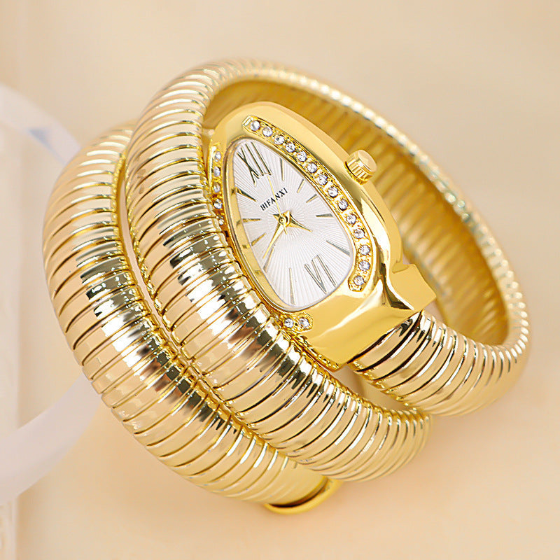 Sleek Serpentine Quartz Timepiece with Customizable Band