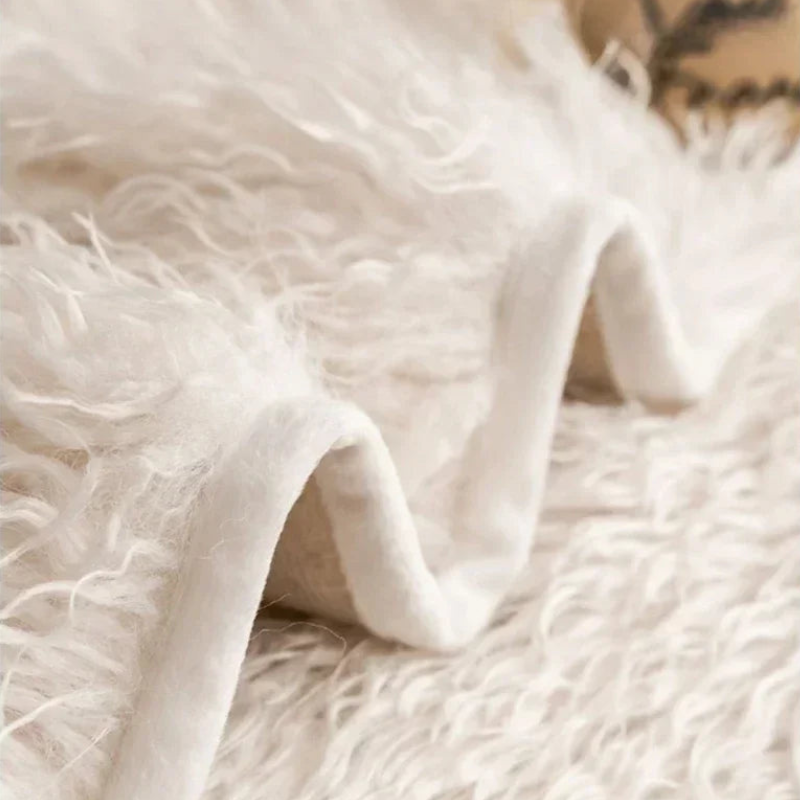 Plush Stretch Sofa Protector - Machine Washable & Stylish