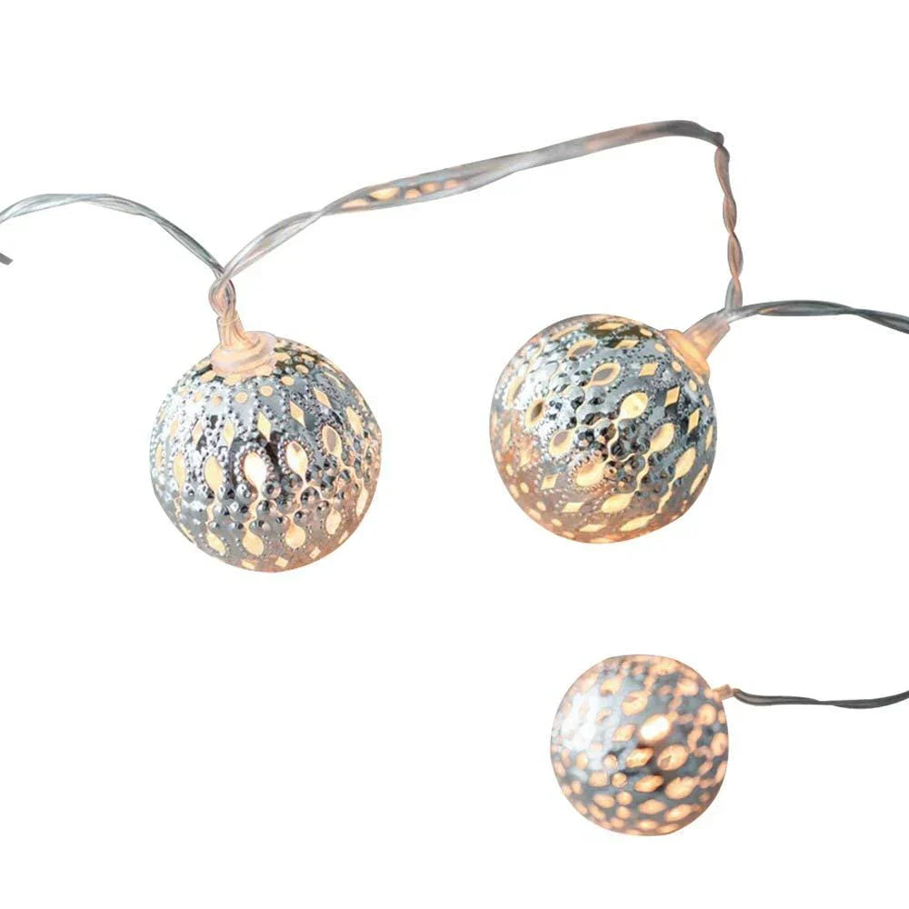 Eco-Friendly Solar LED String Lights for Outdoor Ambiance