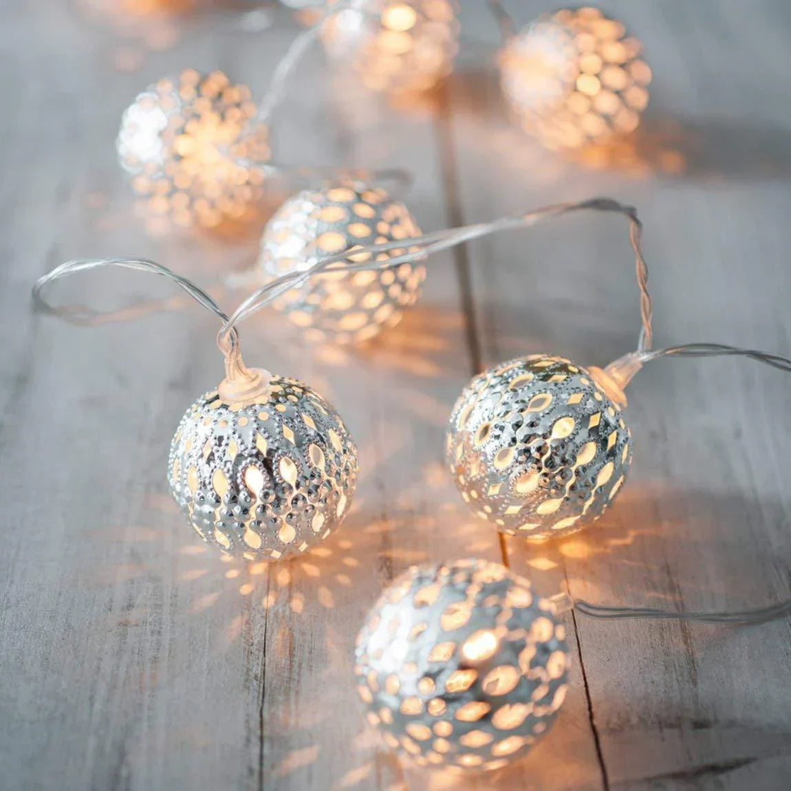 Eco-Friendly Solar LED String Lights for Outdoor Ambiance