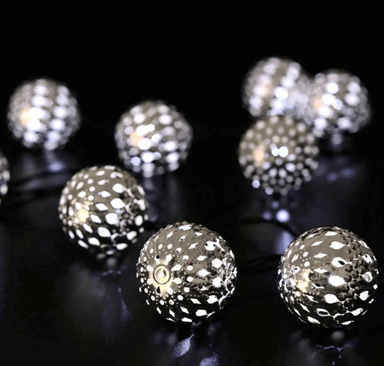 Eco-Friendly Solar LED String Lights for Outdoor Ambiance