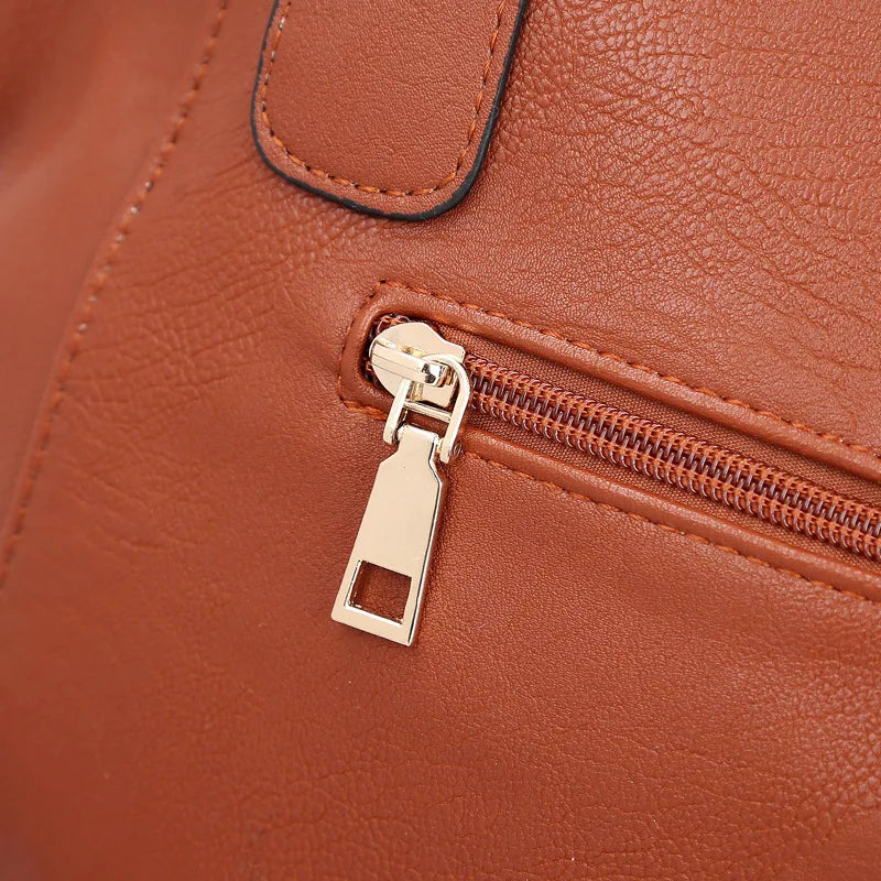 Chic Vintage-Inspired Crossbody Handbag for Everyday Use