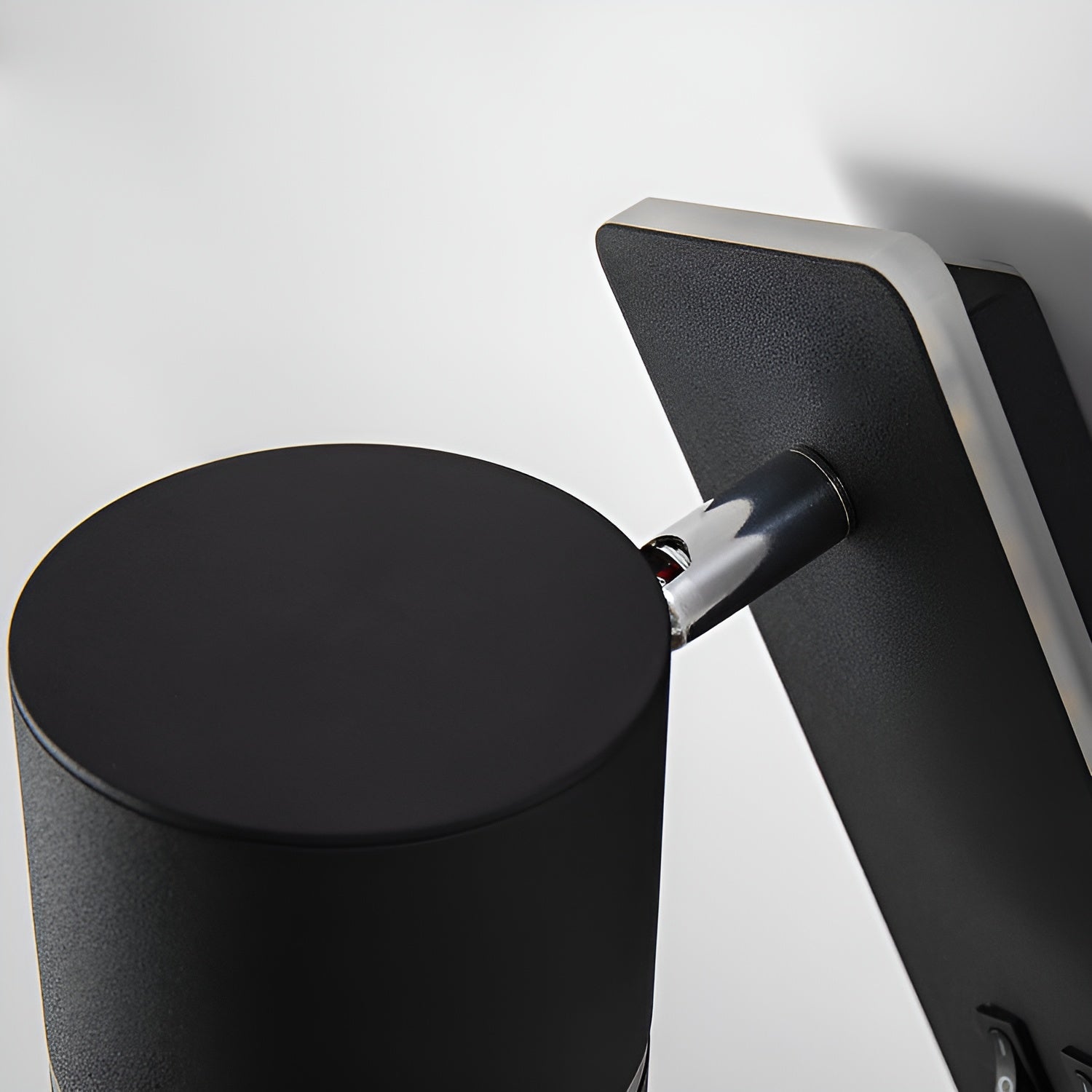 Versatile LED Wall Lamp with Adjustable Angle for Optimal Lighting