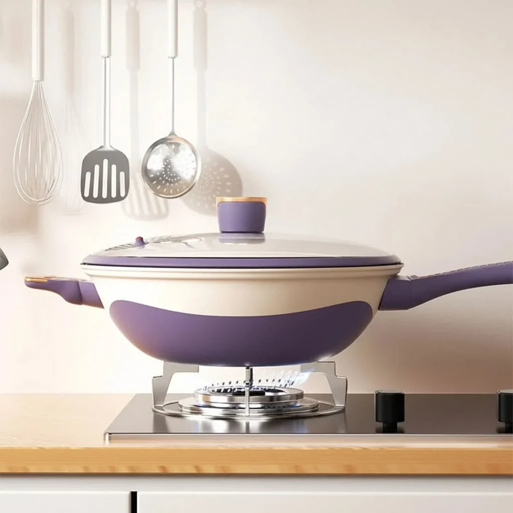 Contemporary Dual-Tone Stir Fry Pan for Modern Cooking