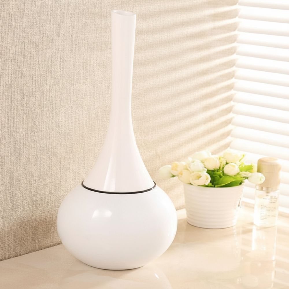 Sleek Toilet Cleaning Set with Stylish Holder