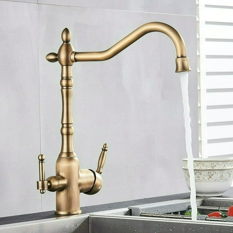 Elegant Kitchen Faucet with 360-Degree Rotating Spout and Sturdy Brass Build