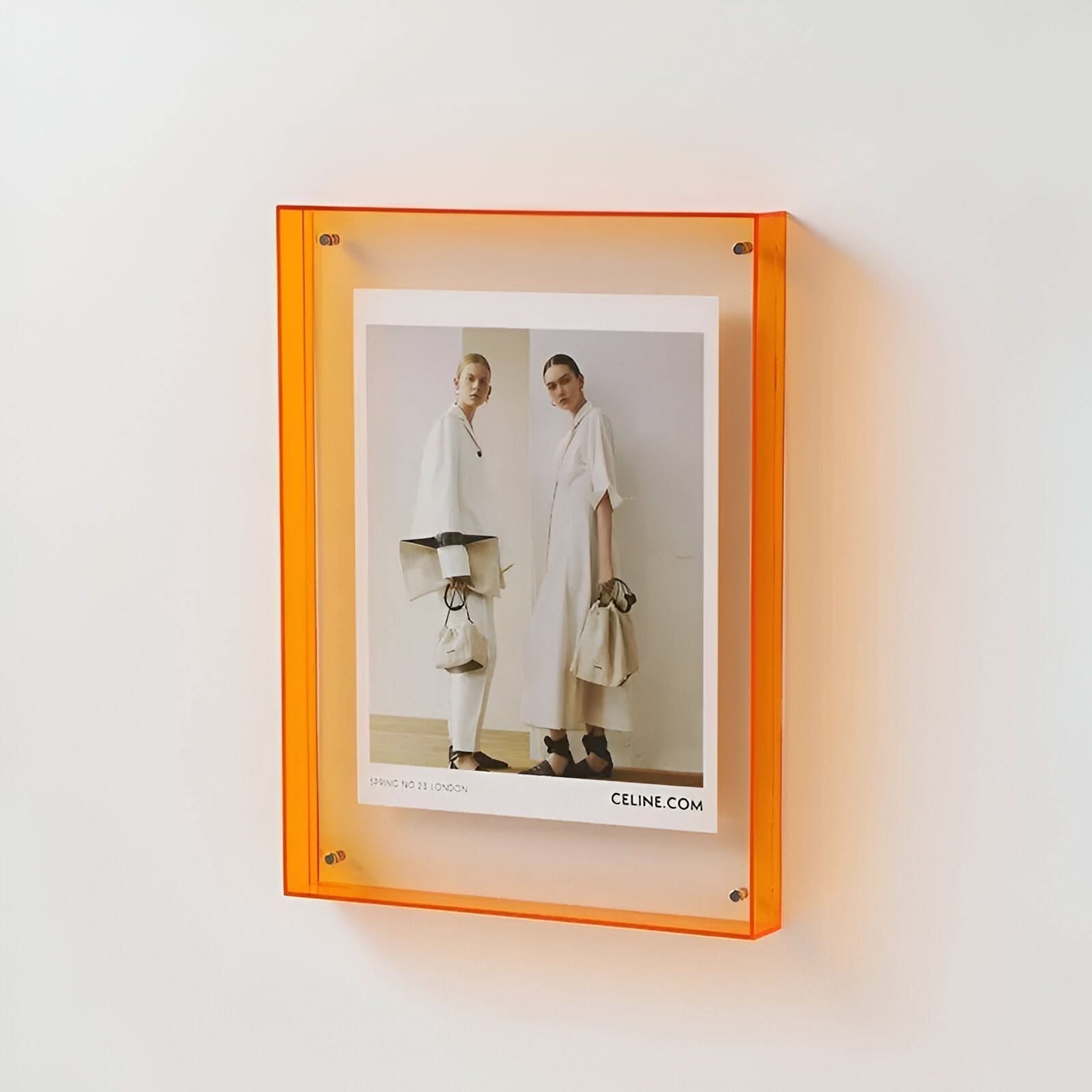 Minimalist Acrylic Photo Frame – Clear Transparent Design