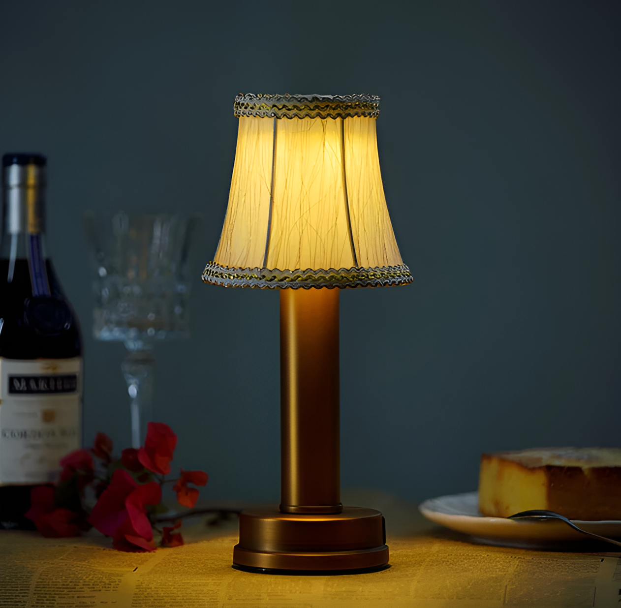 Elegant Dimmable Table Lamp with Fabric Shade for Any Room