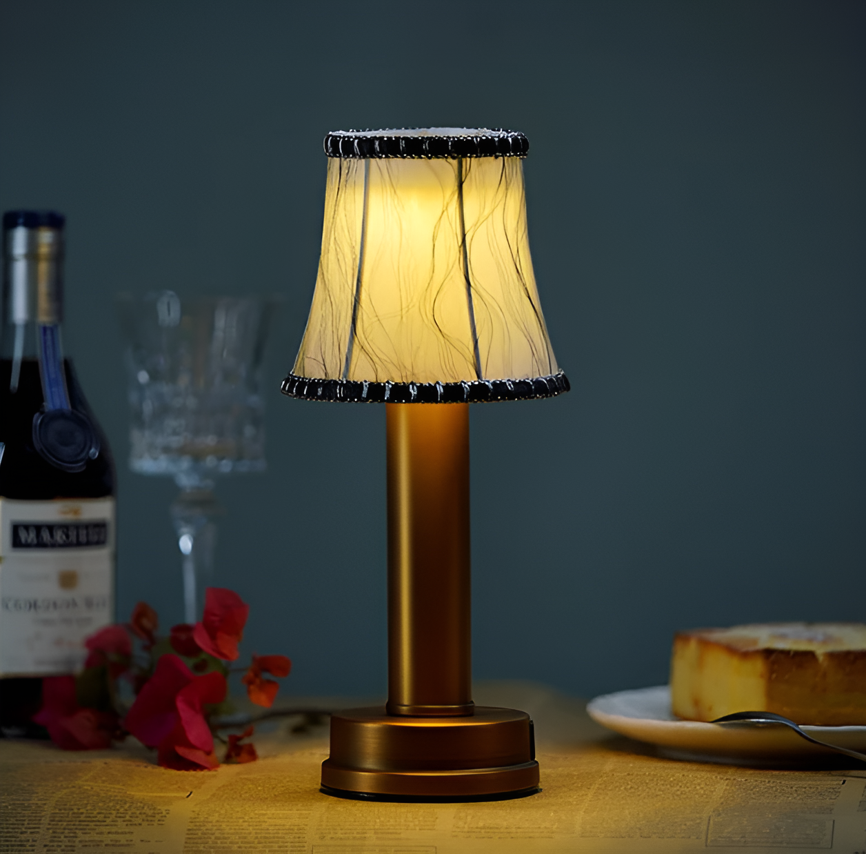 Elegant Dimmable Table Lamp with Fabric Shade for Any Room