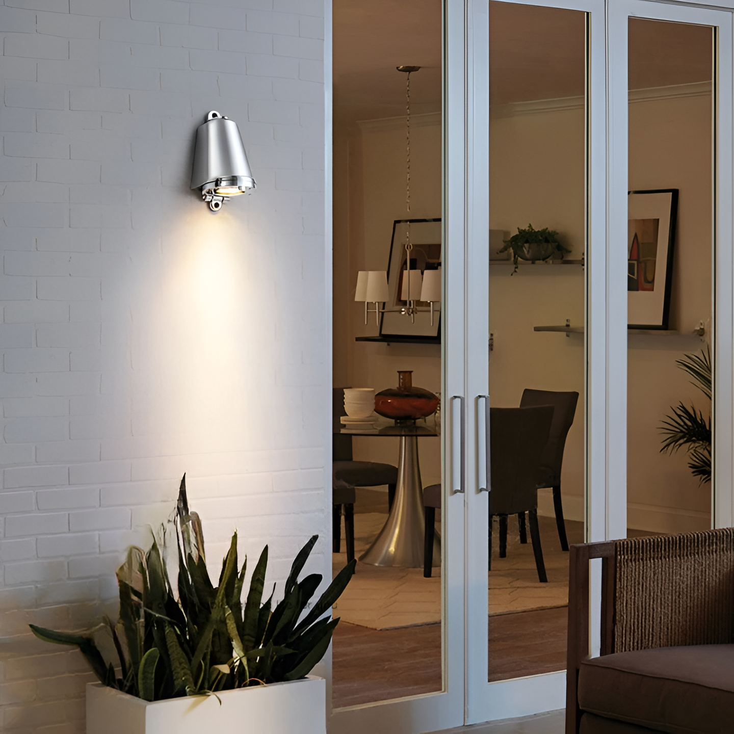Durable Outdoor LED Wall Fixture with Weather Resistance
