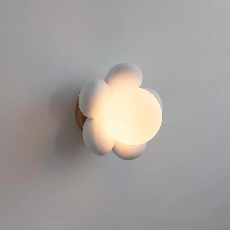Charming Floral Wall Light with G9 Base – 16 cm Hardwired