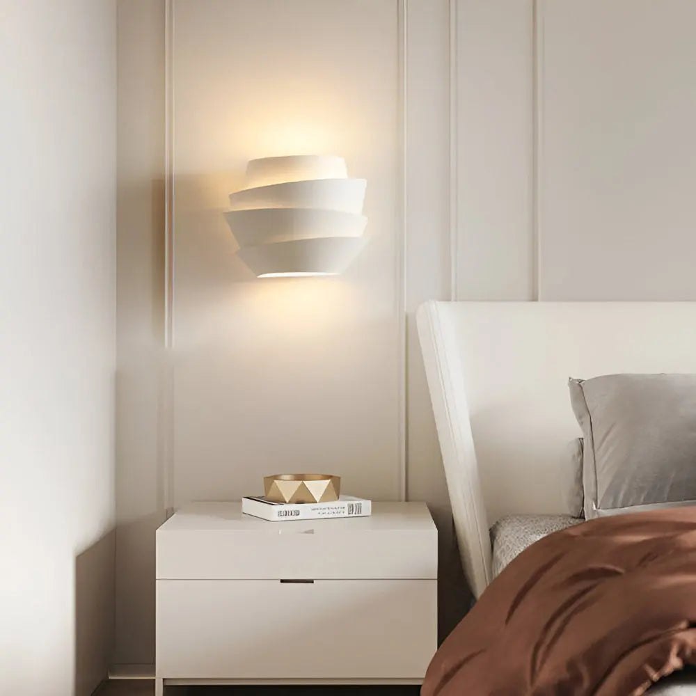 Wall Light | Metal Housing | Glow Effect