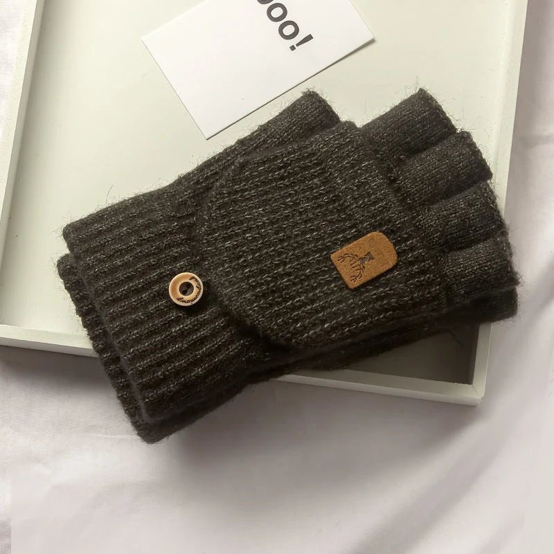 FrostGuard – Half-Finger Gloves for Ultimate Comfort and Functionality