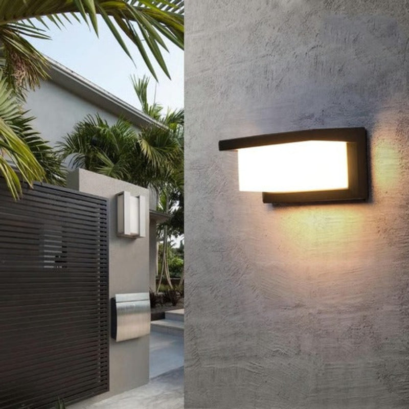 Versatile Outdoor LED Wall Light with Dual Color Options