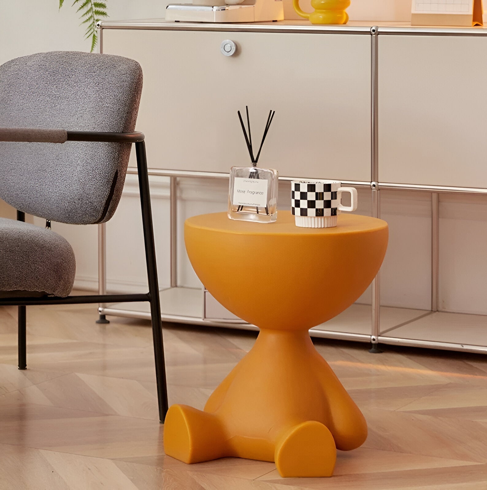 Chic Round Coffee Table for Modern Living Spaces