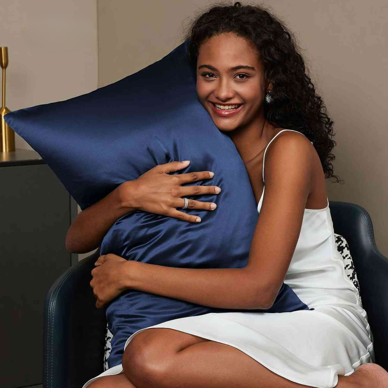 LumaSilk™ — Wake Up to Silky Hair and Glowing, Youthful Skin Every Morning