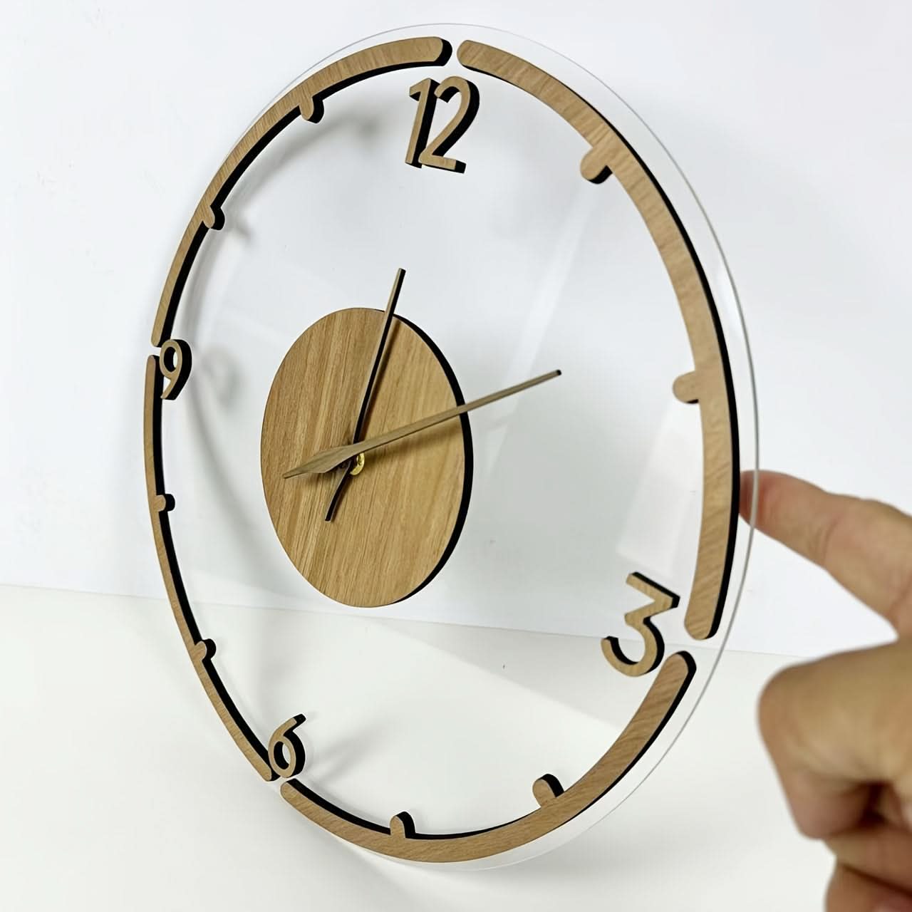 30 cm Minimalist Wall Clock in Wood and Acrylic Design