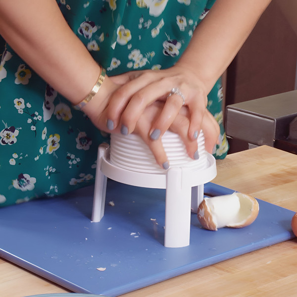 QuickPeeling – Perfectly Peeled Eggs in Seconds!