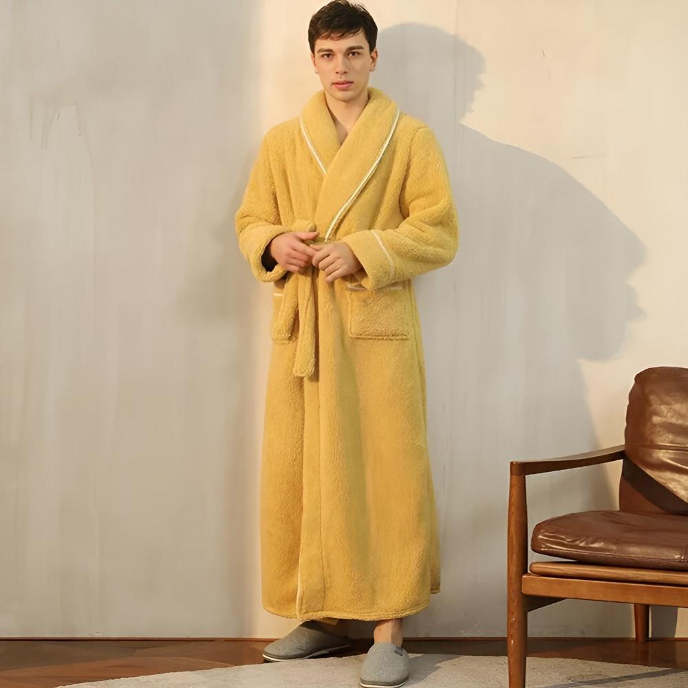 Luxurious Fleece Robe for Ultimate Comfort