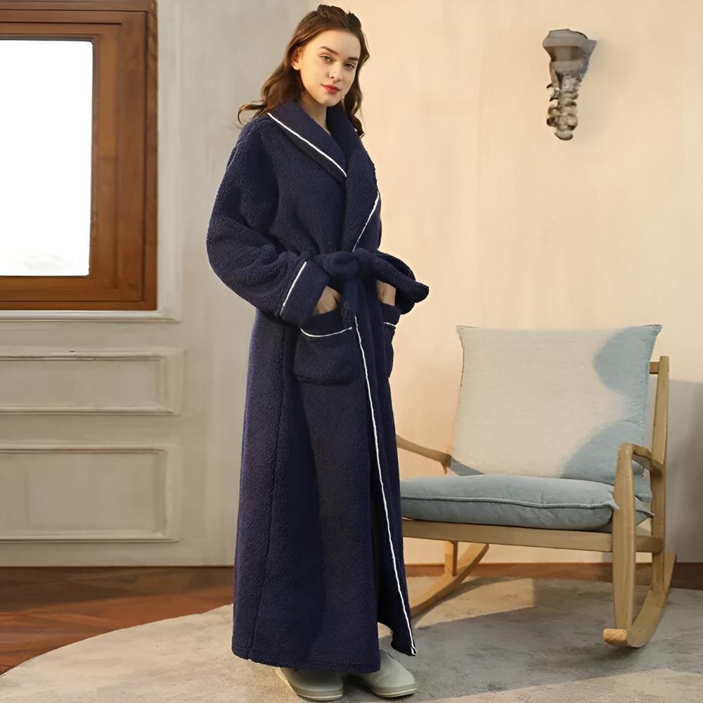 Luxurious Fleece Robe for Ultimate Comfort