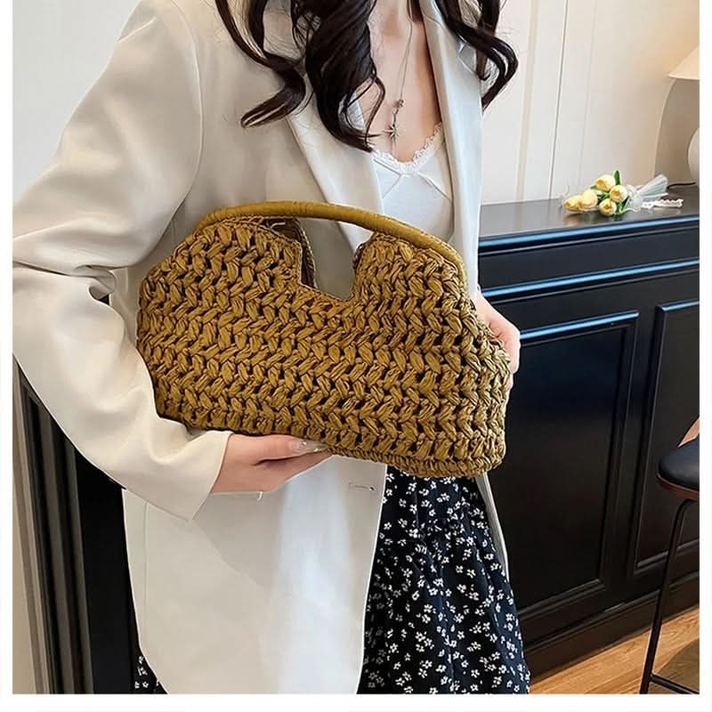 Woven Raffia Shoulder Bag in Elegant Design