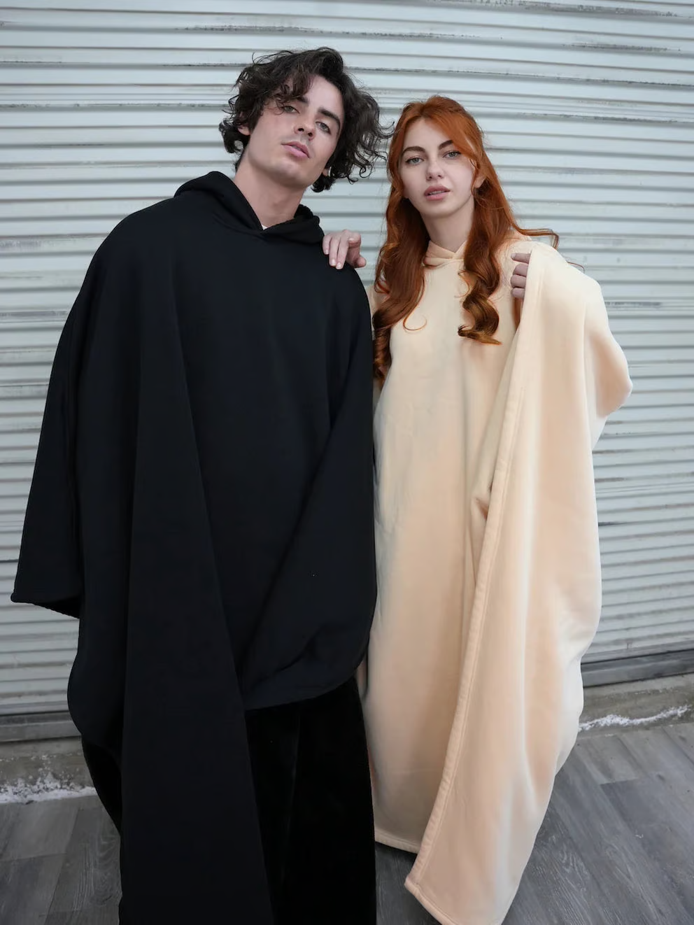 Oversized Comfort Blanket Hoodie for Relaxation