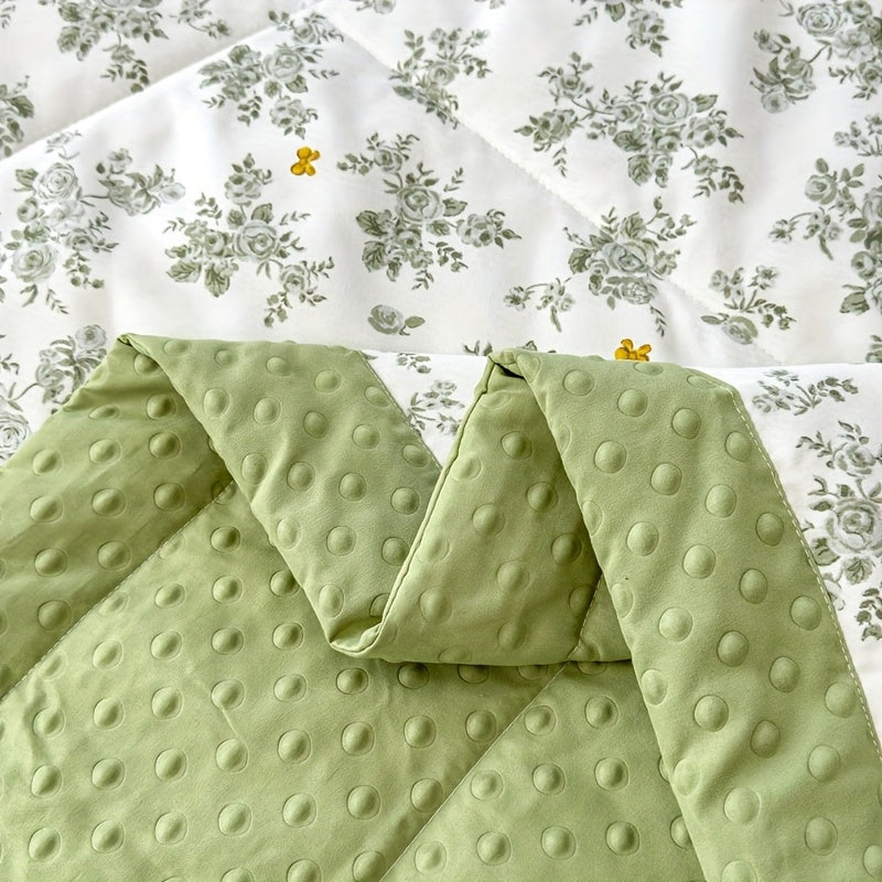 Petal Breeze – Airy Floral Summer Quilt for Cozy Comfort