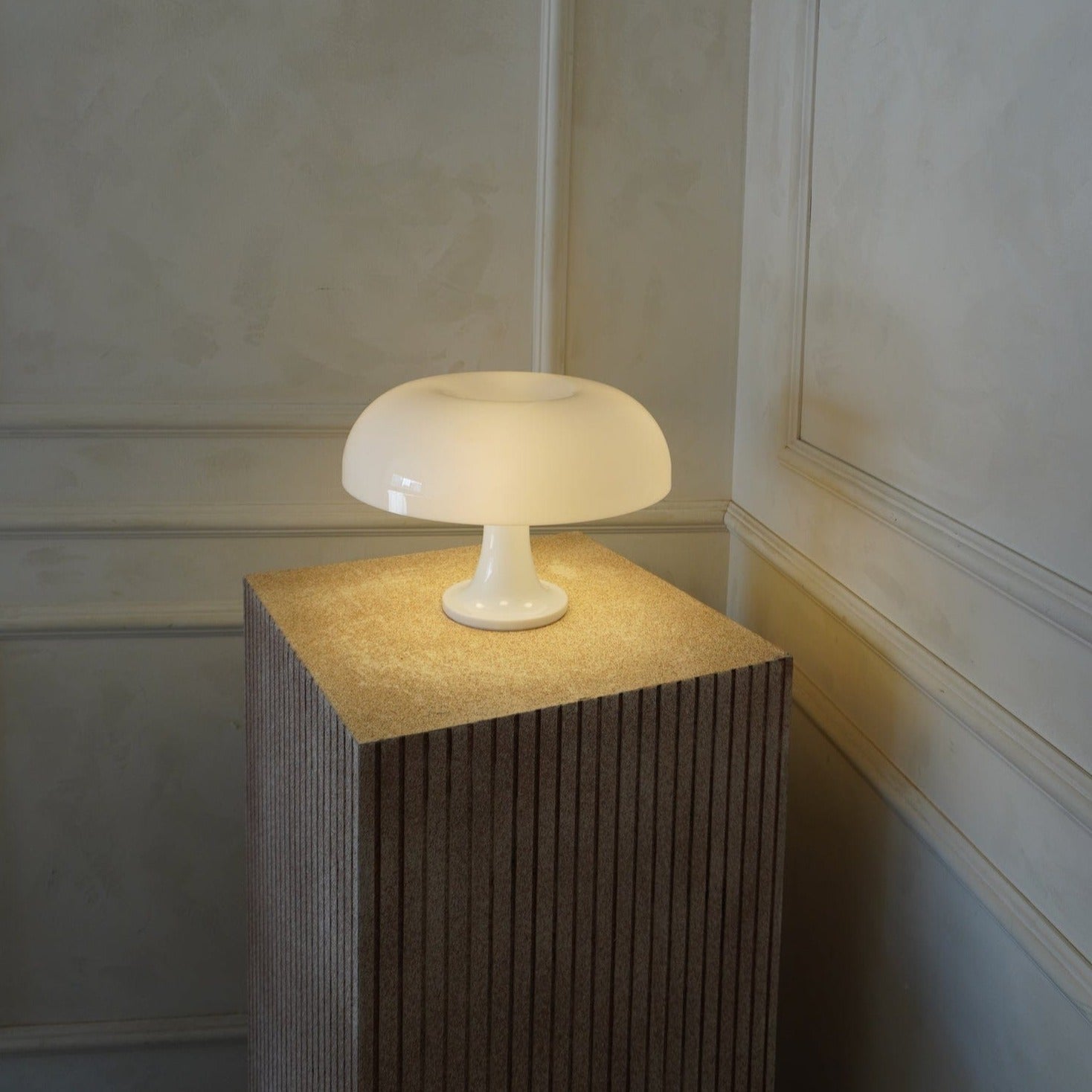 Nordic mushroom-shaped table lamp