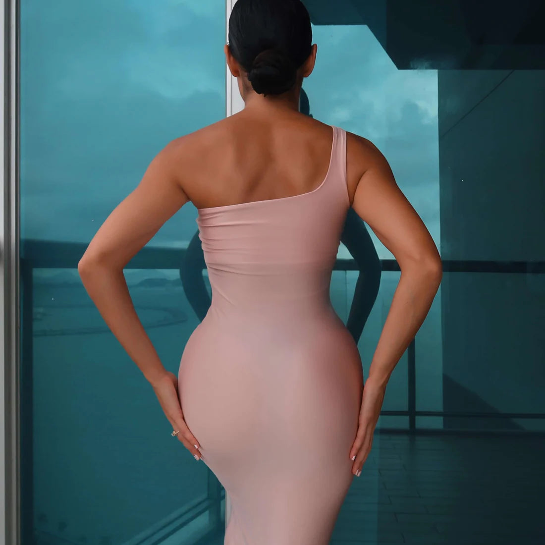 VeluxeCurve™ — Melt Away Bulges Instantly for All-Day Sleek Confidence