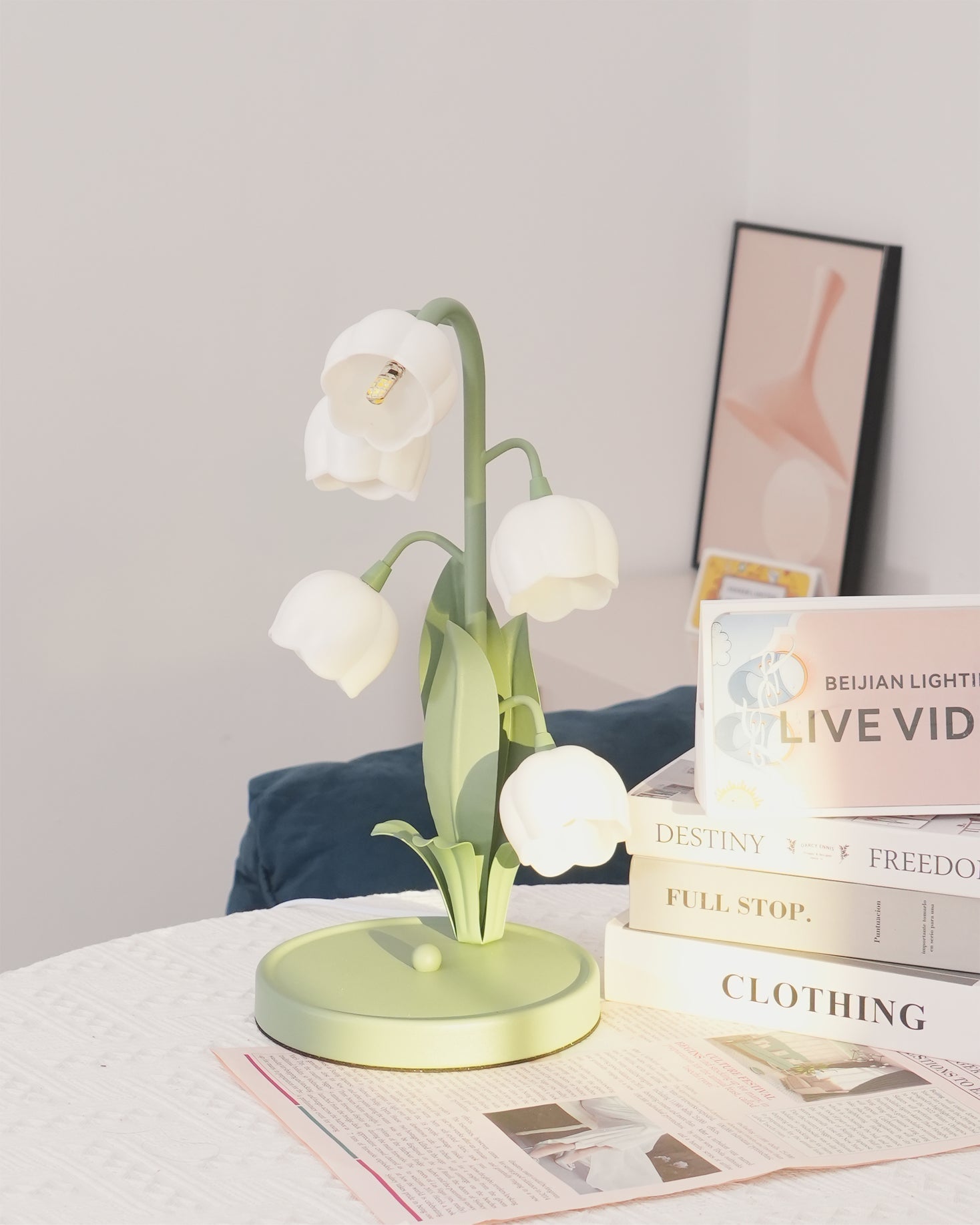 Table lamp featuring a bell orchid