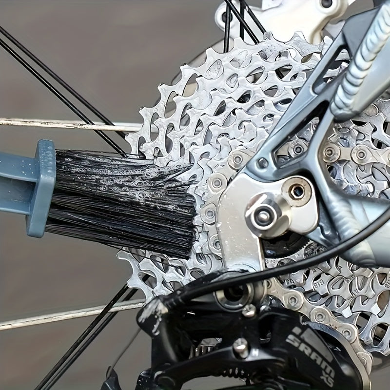 SwiftClean - Quick Chain Cleaning Brush for Bikes & Motorcycles