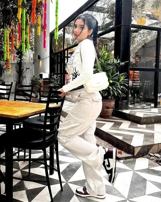 ViraNova™ Cargo Pants — Flaunt Your Curves with Stay-Cool, Hands-Free Freedom All Day