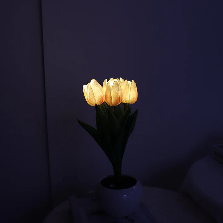 Tulip LED Desk Lamp in Ceramic Vase – Cozy Ambient Glow
