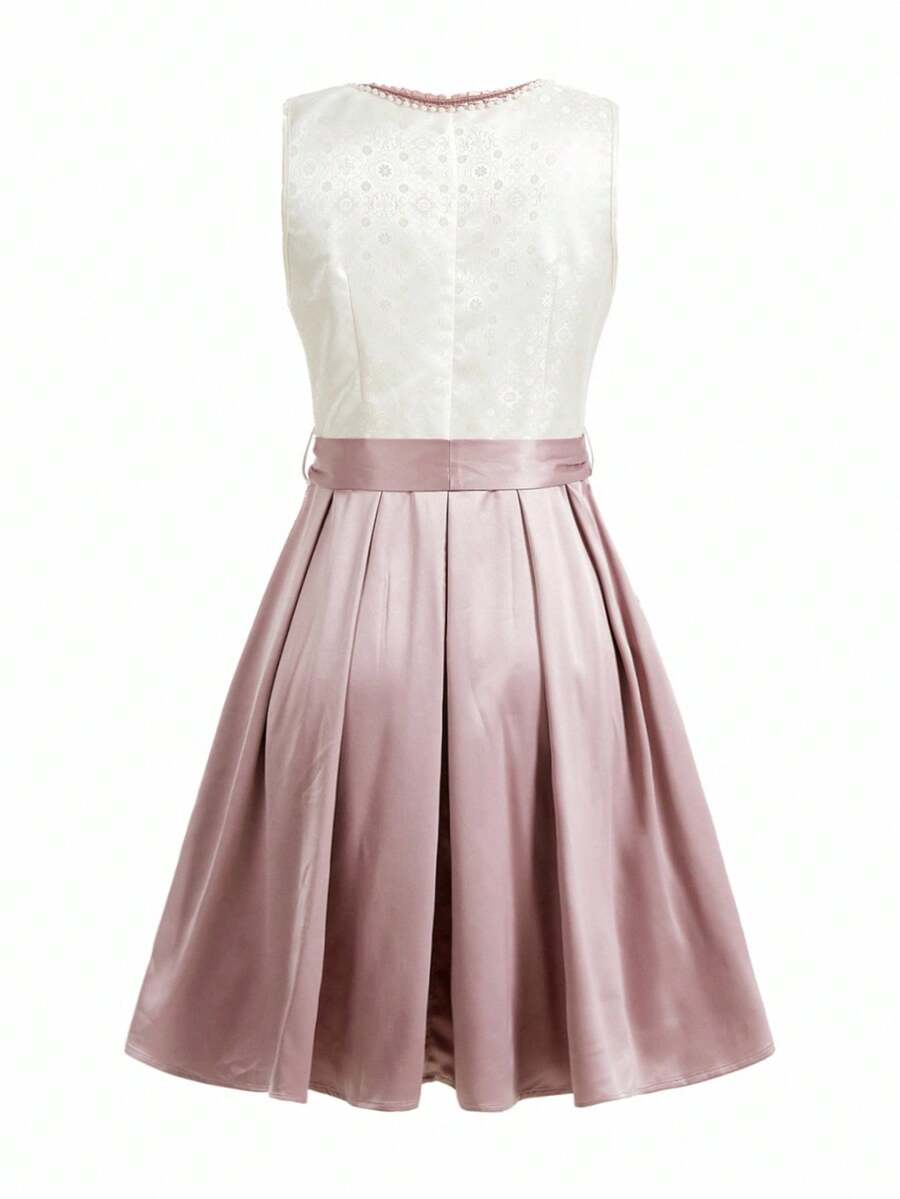 Elegant Midi Dirndl with Lace & Apron | Perfect for Oktoberfest
