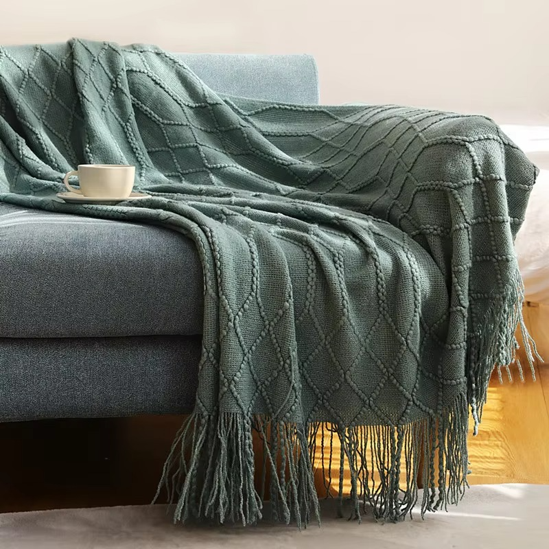 Cozy Textured Throw Blanket – Perfect for Home Relaxation