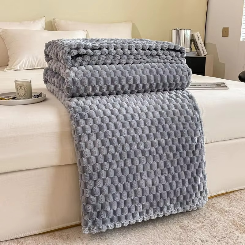 Luxurious Microfiber Throw Blanket with Textured Finish