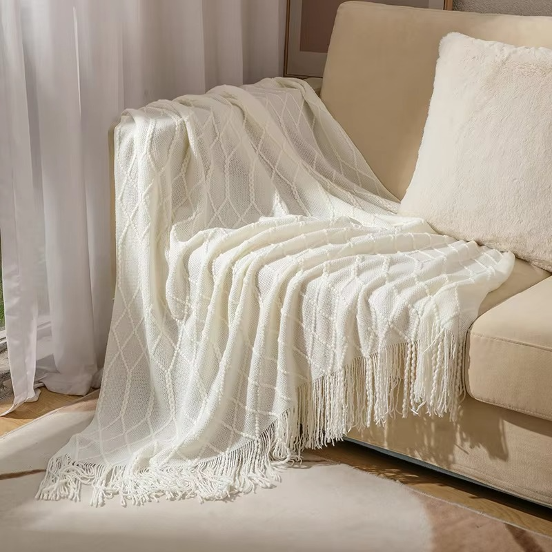 Cozy Textured Throw Blanket – Perfect for Home Relaxation