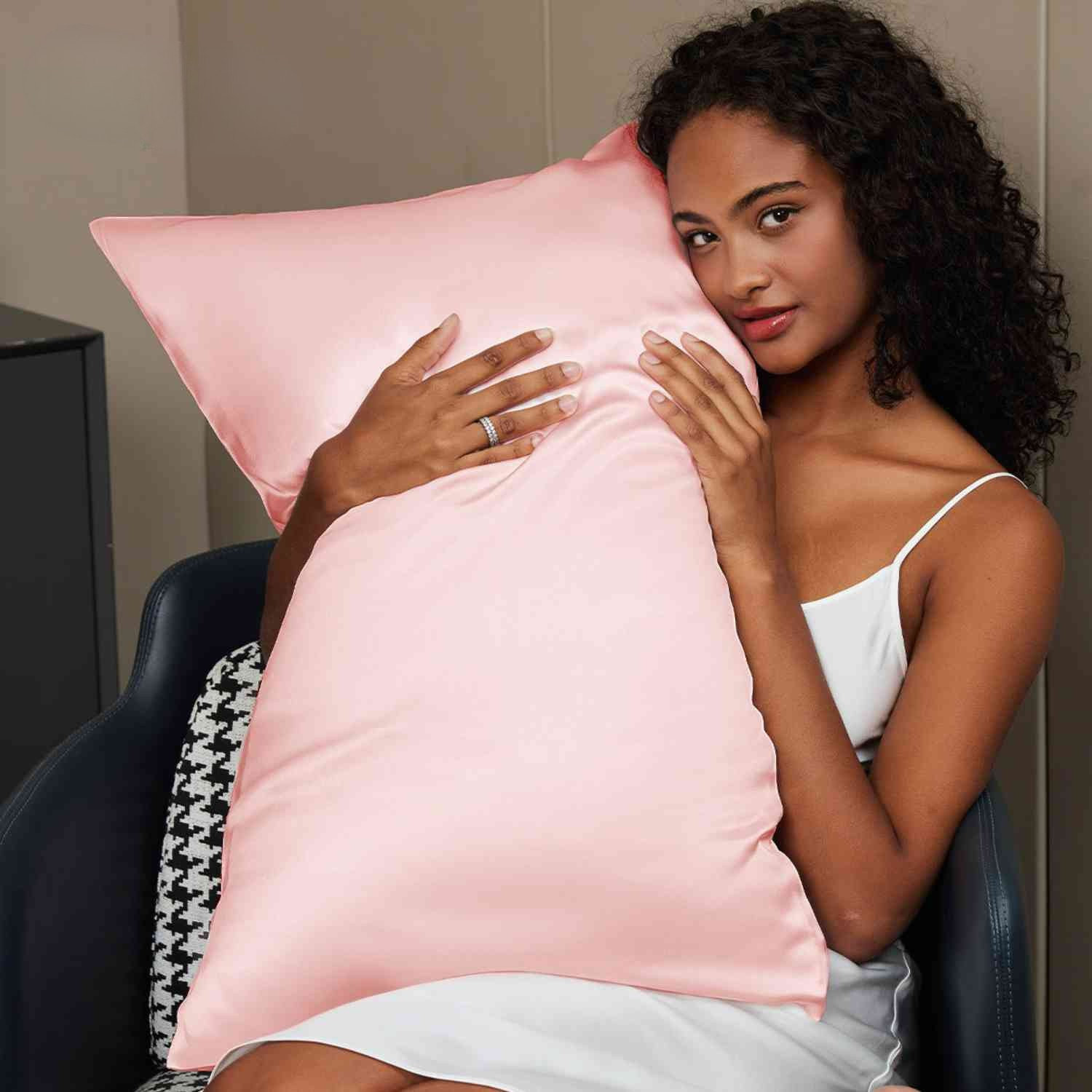 LumaSilk™ — Wake Up to Silky Hair and Glowing, Youthful Skin Every Morning